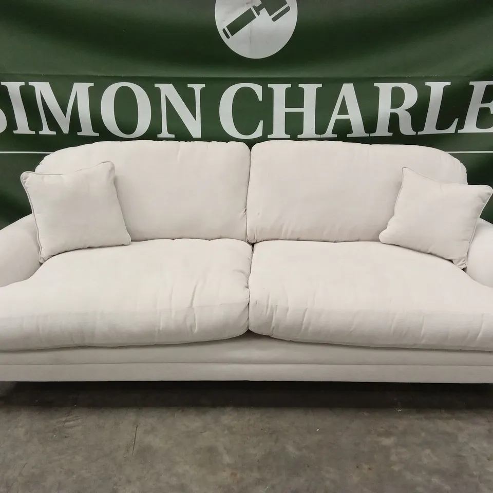 ADAKU 4 SEATER SOFA
