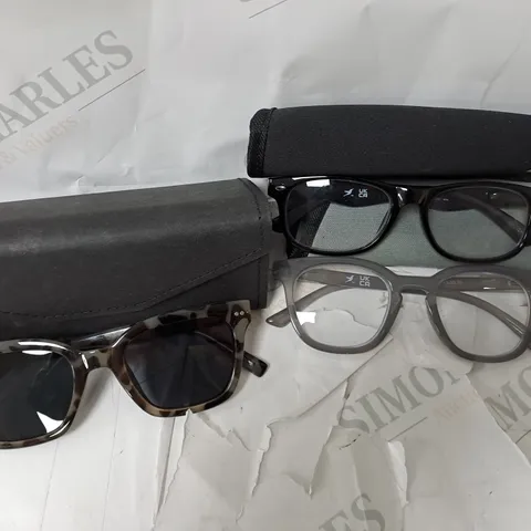 1 PAIR OF SUNGLASSES AND 2 PAIRS OF READING GLASSES GREY MIX
