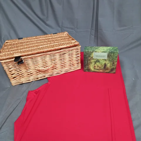 LARGE BOX OF ASSORTED HOUSEHOLD ITEMS TO INCLUDE CANDLES, STORAGE BOXES AND WICKER BASKET