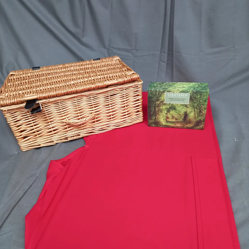 LARGE BOX OF ASSORTED HOUSEHOLD ITEMS TO INCLUDE CANDLES, STORAGE BOXES AND WICKER BASKET