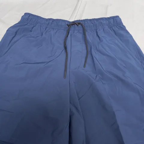 NIKE STANDARD FIT 7 LENGTH NAVY SHORTS - MEDIUM