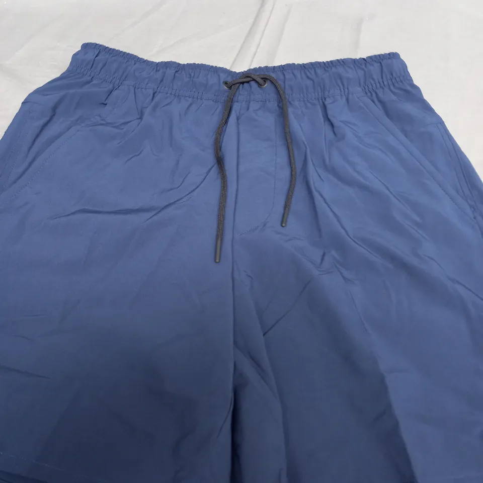 NIKE STANDARD FIT 7 LENGTH NAVY SHORTS - MEDIUM