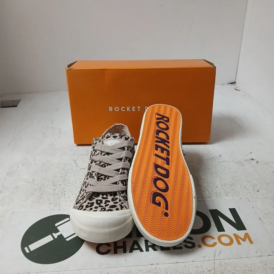 BOXED ROCKET DOG LEOPARD PRINT SNEAKERS – UK 7 (WOMEN)