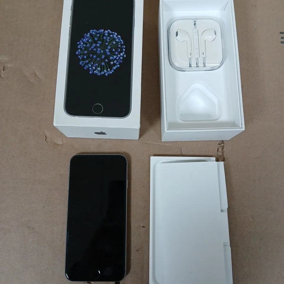 BOXED IPHONE 6 WITH HEADPHONES