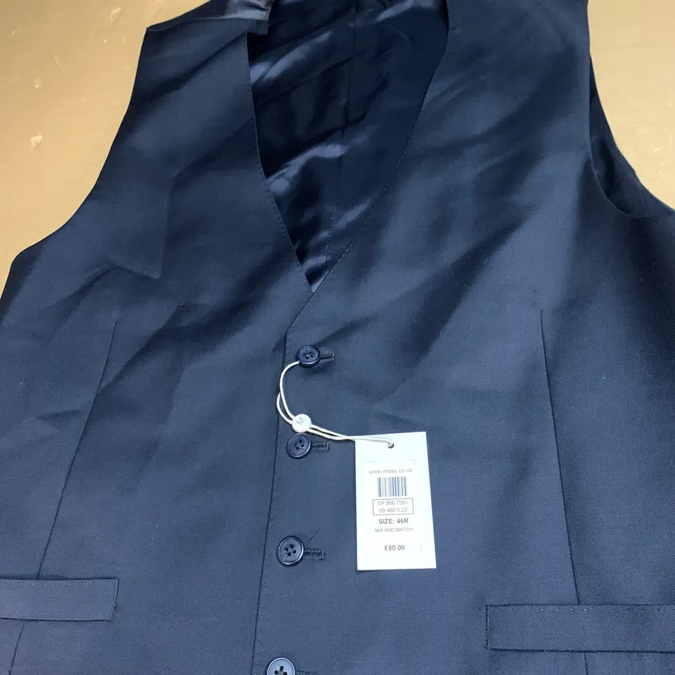 MOSS TAILORED FIT WAIST COAT SIZE 46R