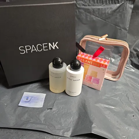 BOXED SPACE NK GIFT SET