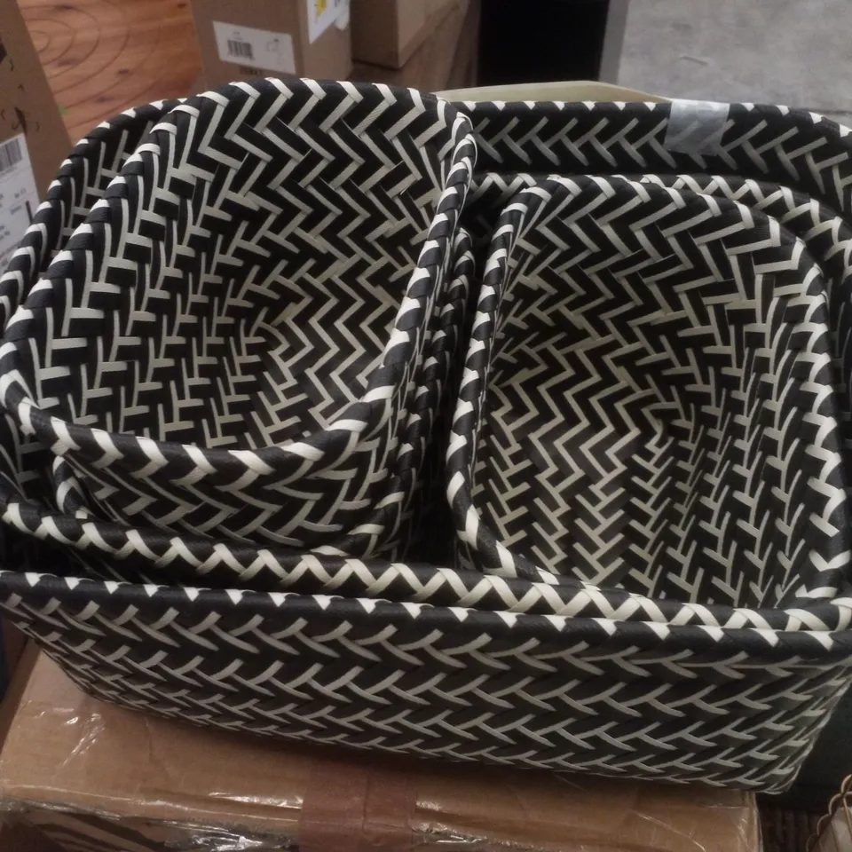 5 PIECE WOVEN STORAGE PLASTIC BASKET SET