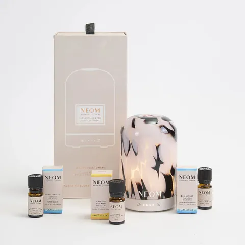 NEOM WELLBEING POD & ESSENTIAL OILS COLLECTION