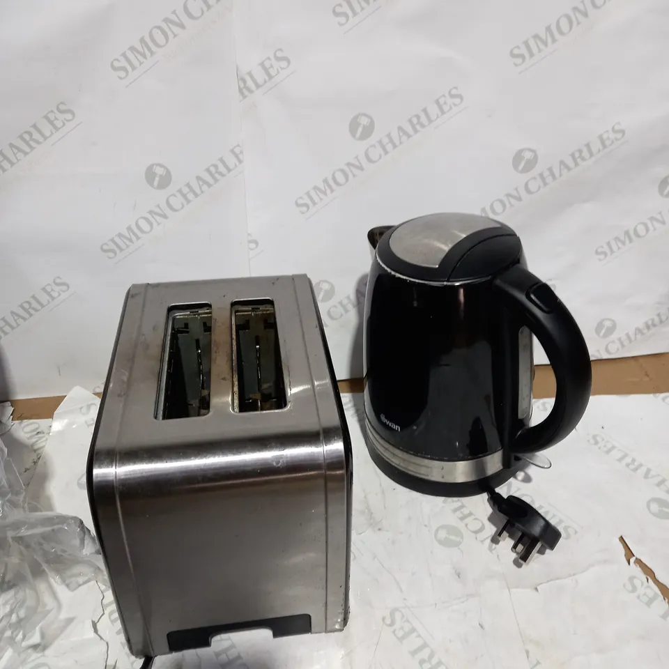 SWAN STAINLESS STEEL/BLACK KETTLE AND 2 SLICE TOASTER RRP £39.99