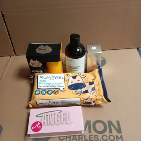 APPROXIMATEY 20 ASSORTED HEALTH AND BEAUTY PRODUCTS TO INCLUDE - MUM & YOU WIPES - ANGEL FALSE LASES AND HAIR STYLING POWDER