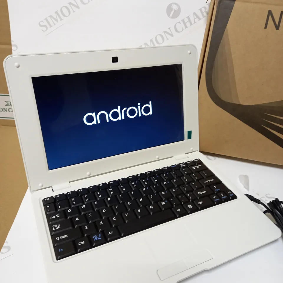 UNBRANDED NETBOOK 10.1" SCREEN WITH MOUSE, WHITE 