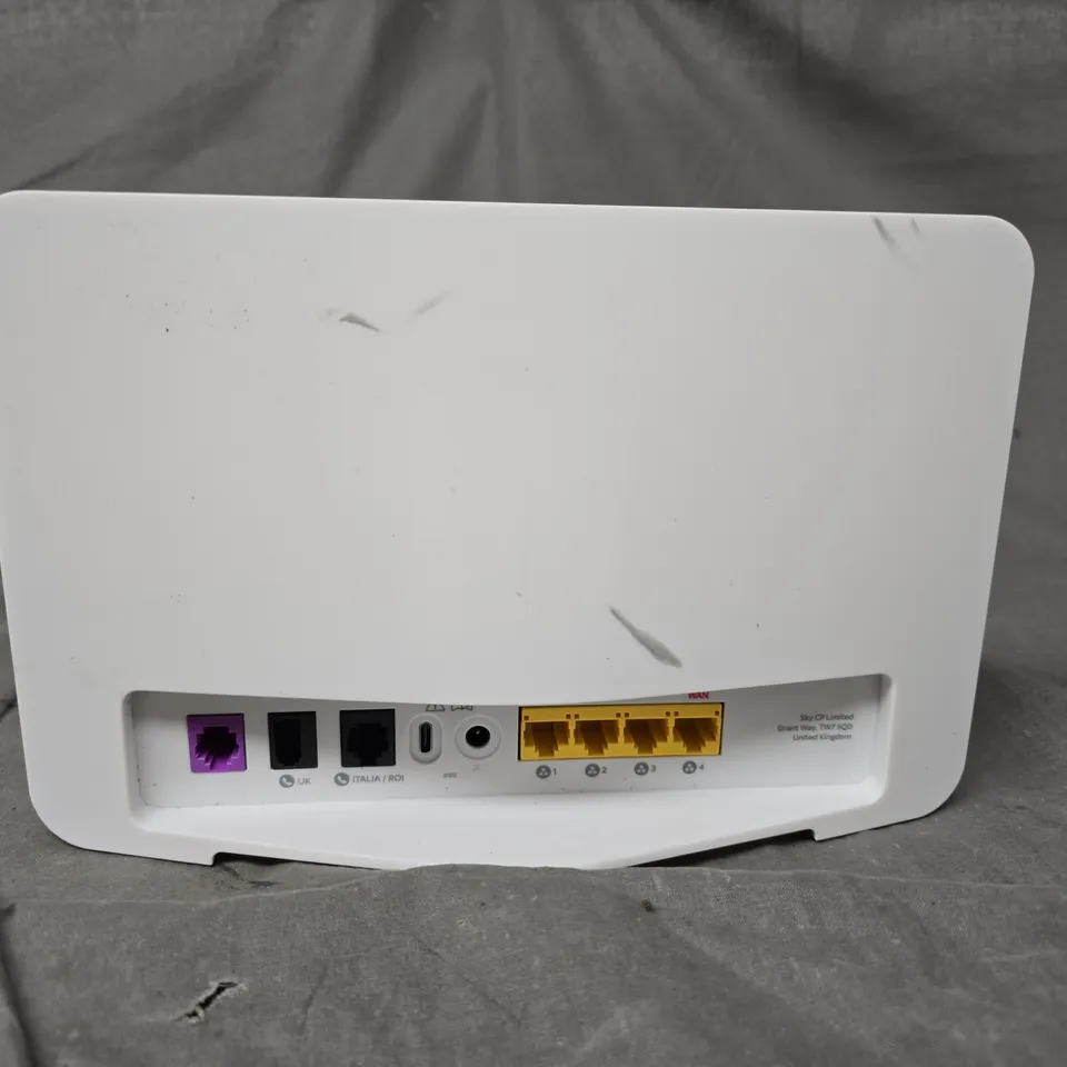 SKY SR213-02 WIFI HUB 