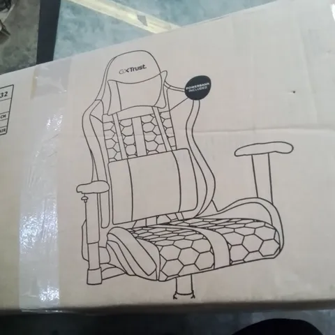 BOXED RIZZA LED ILLUMINATED GAMING CHAIR