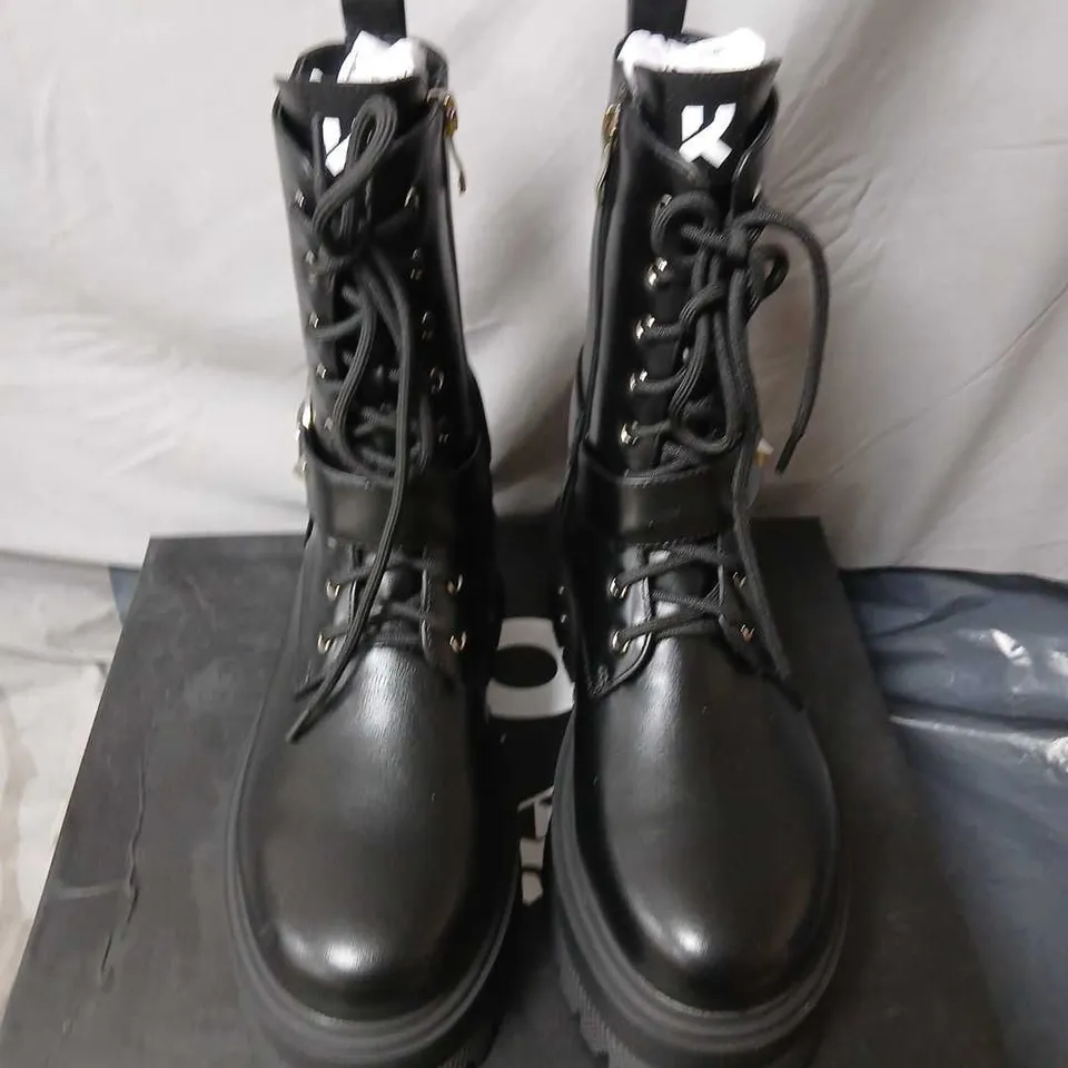 KOI X GHOST THE IMPERATOR HARDWARE PLATFORM BOOTS – UK7, BLACK