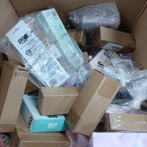 LARGE BOX OF APPROXIMATE;Y 50 ASSORTED ITEMS TO INLCLUDE MIRRORS , HAIR REMOVER AND POP SONIC