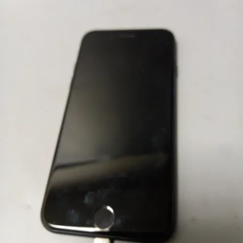 APPLE IPHONE 7