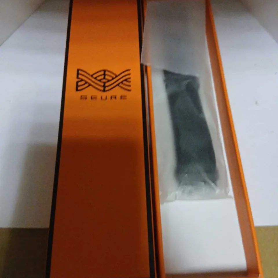 SMARTWATCH BAND – ORANGE BOX PACKAGING, PLASTIC WRAPPED