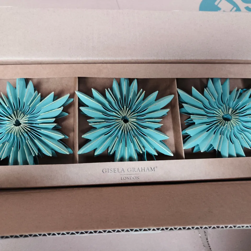 6 BOXES OF GISELA GRAHAM GREEN PAPER SNOWFLAKES (3 IN EACH BOX)