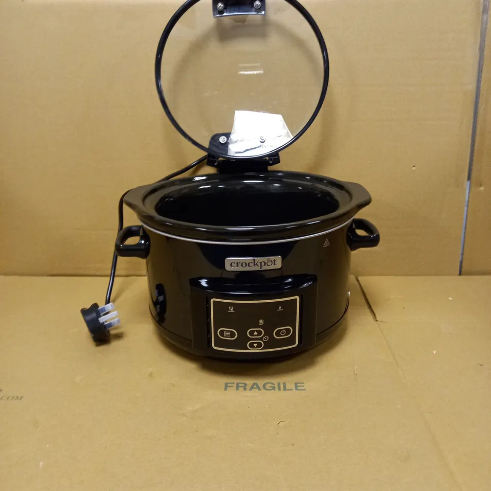 CROCK POT SLOW COOKER 
