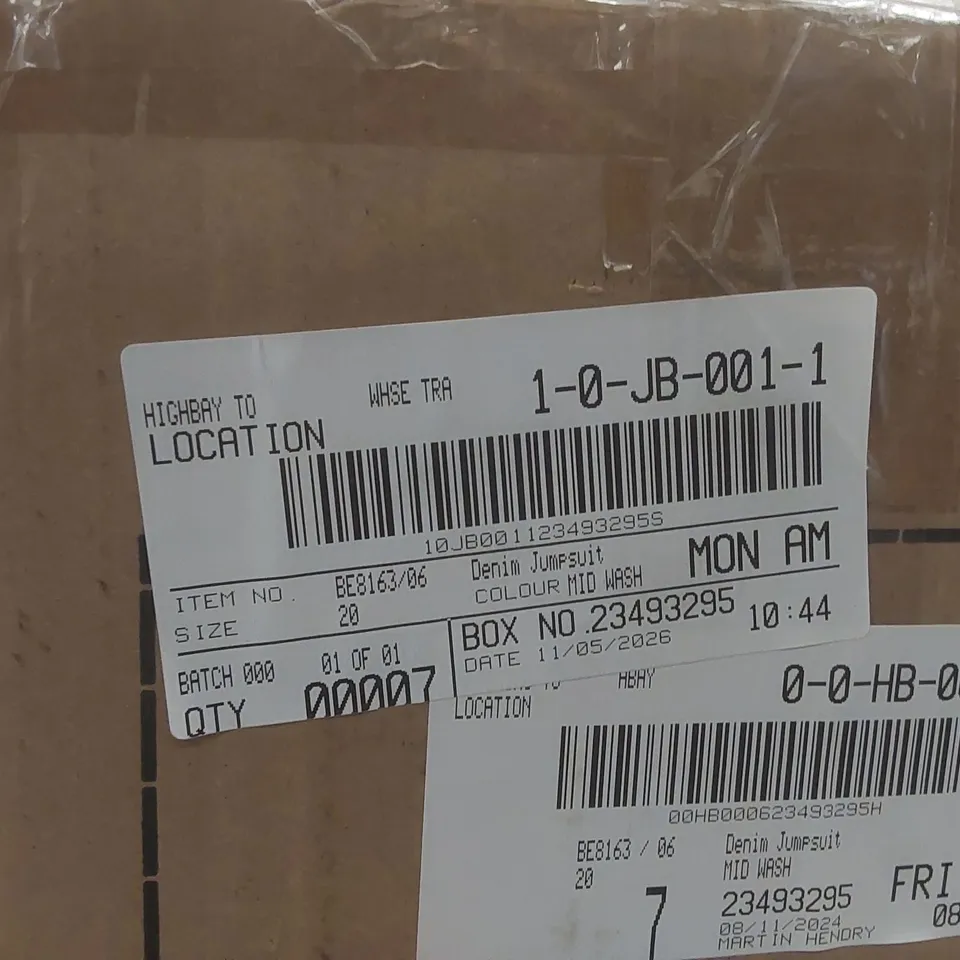 BOX CONTAINING APPROXIMATELY 7x BRAND NEW SIMPLY BE MID WASH DENIM JUMPSUITS - SIZE 20