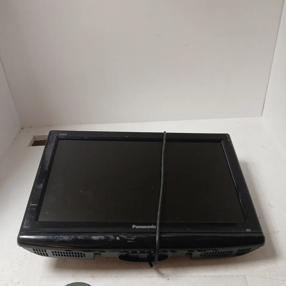 PANASONIC TX-L19X10B 19-INCH LCD TV WITH HDMI
