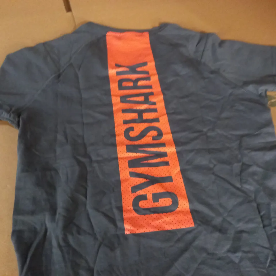 GYMSHARK GREY T-SHIRT - M