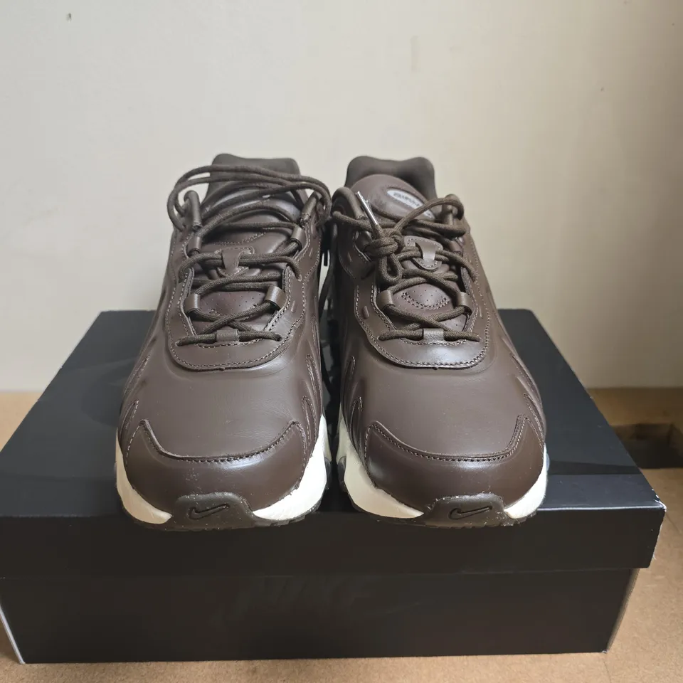 BOXED PAIR OF NIKE AIR MAX SHOES DN8 LTR SP BAROQUE BROWN - UK SIZE 10