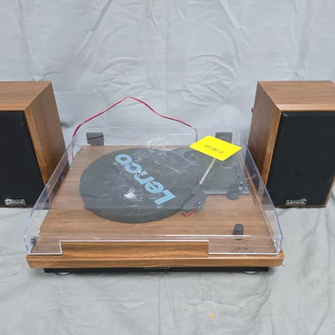 LENCO LS-100 BLUETOOTH TURNTABLE WITH PAIR OF WOODEN BOOKSHELF SPEAKERS