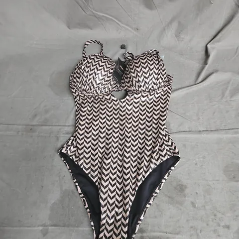BOUX AVENUE DOLCE VITA BOOST SWIMSUIT IN BLACK MIX SIZE 32DD