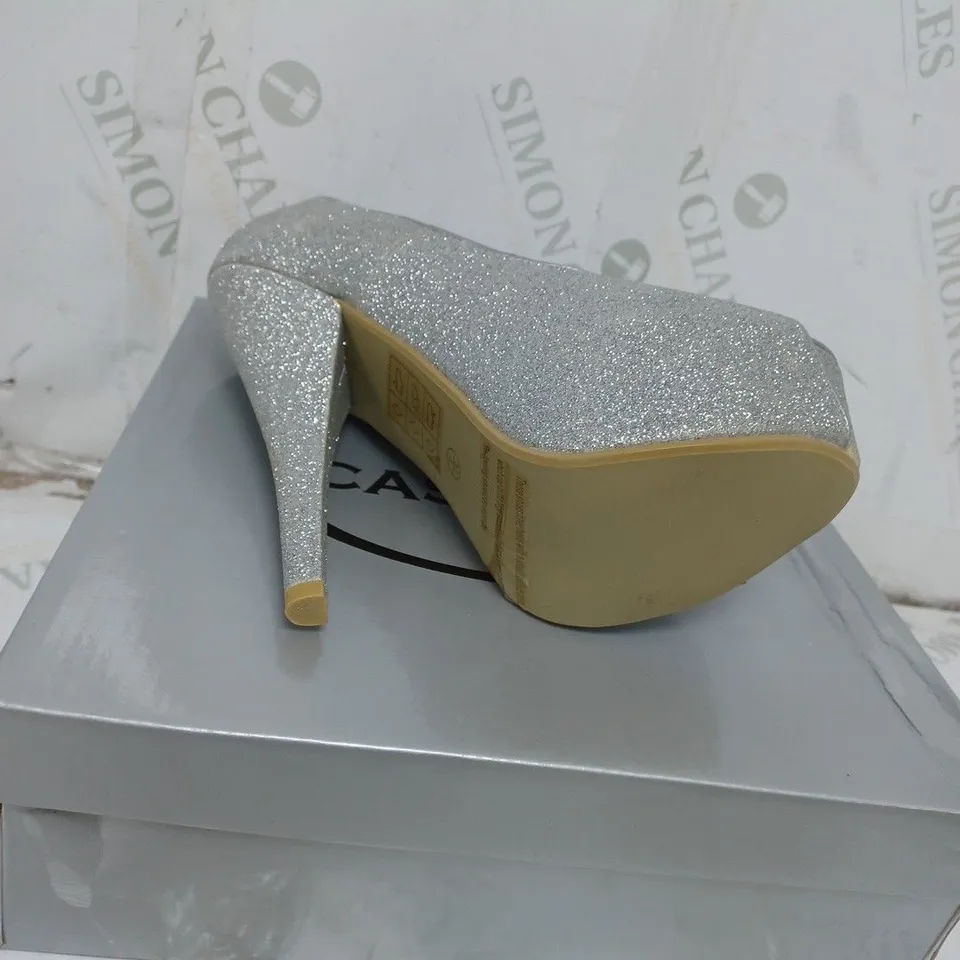 LOT OF 14 PAIRS OF OCCASIONS BY CASANDRA LADIES SHOES