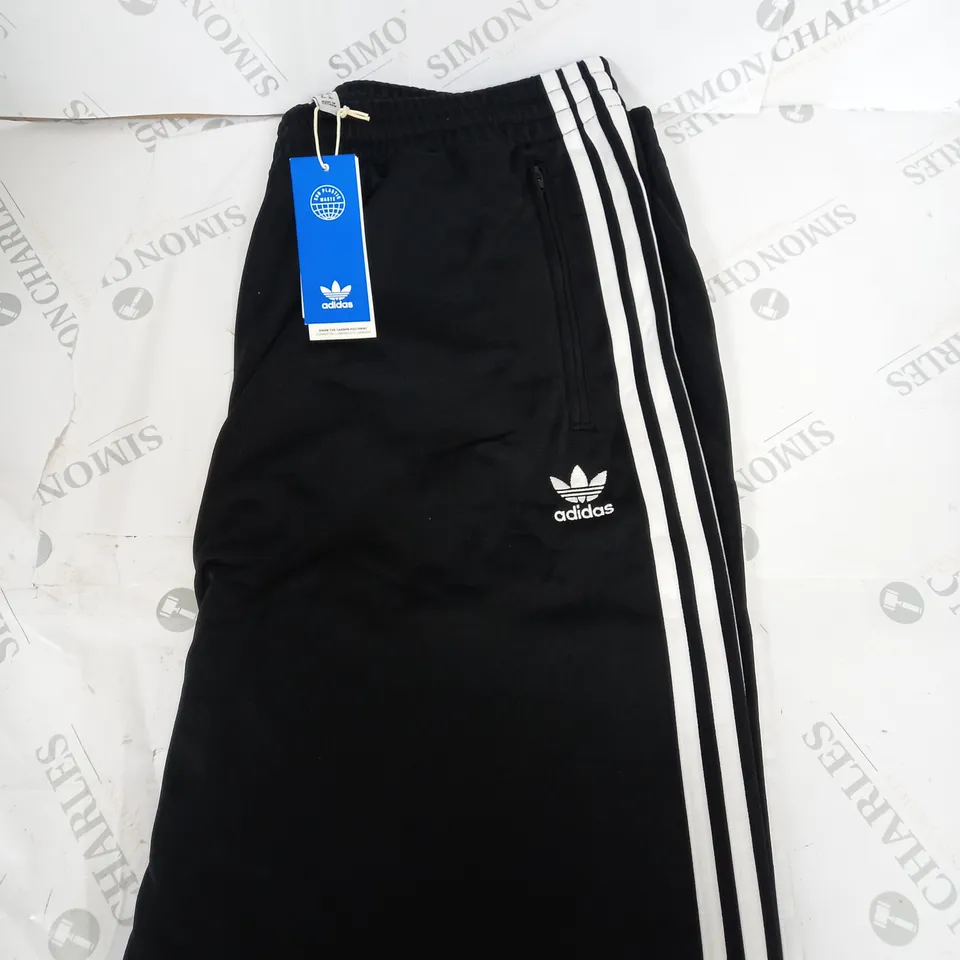 ADIDAS ORIGINAL TRACKSUIT BOTTOMS SIZE XL