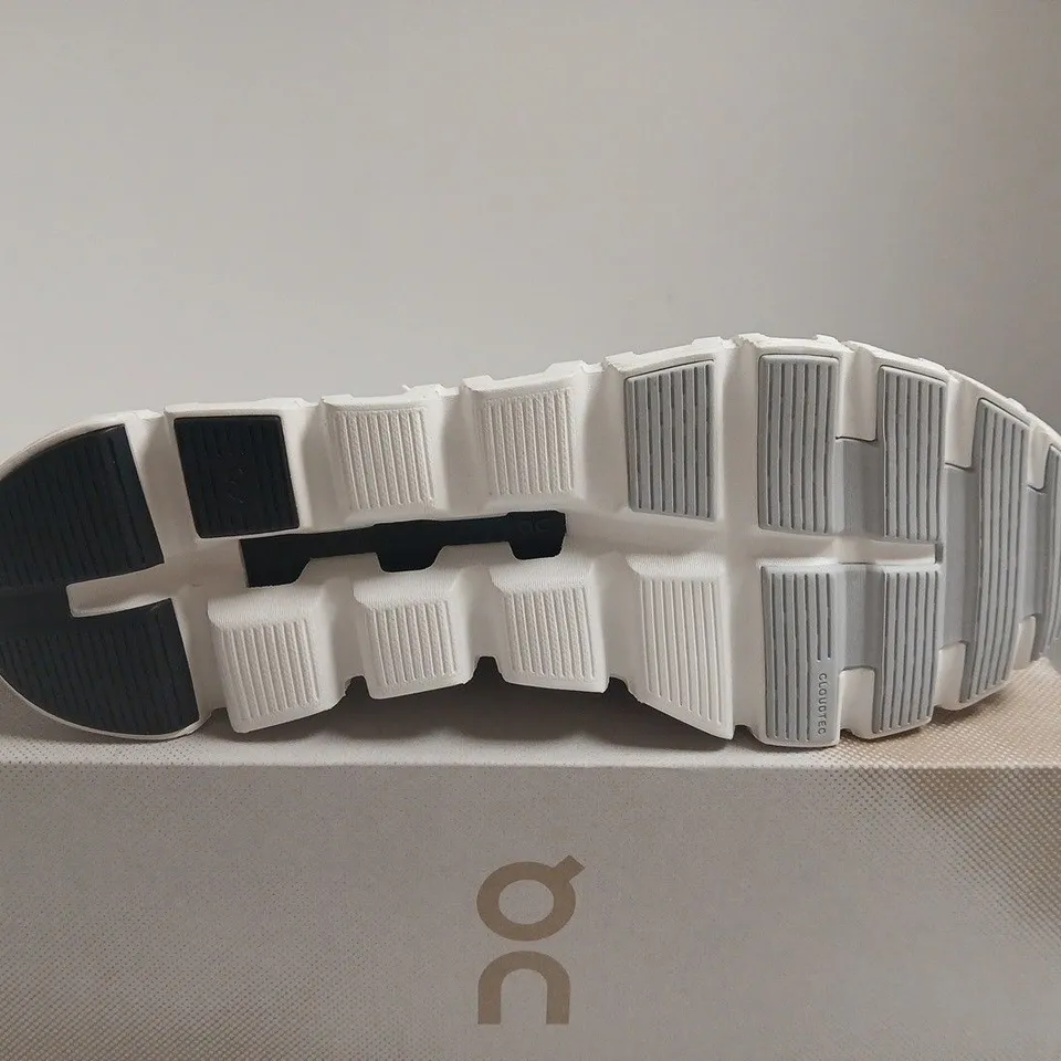 BOXED PAIR OF ON RUNNING CLOUD 6 VERSA MEN'S SHOES – UK 12.5