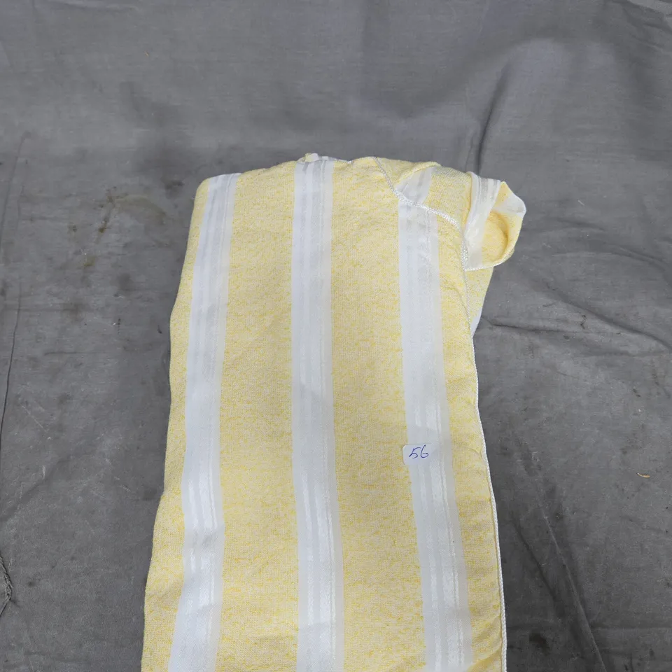 MORROCAN THORBE WITH HOOD ON