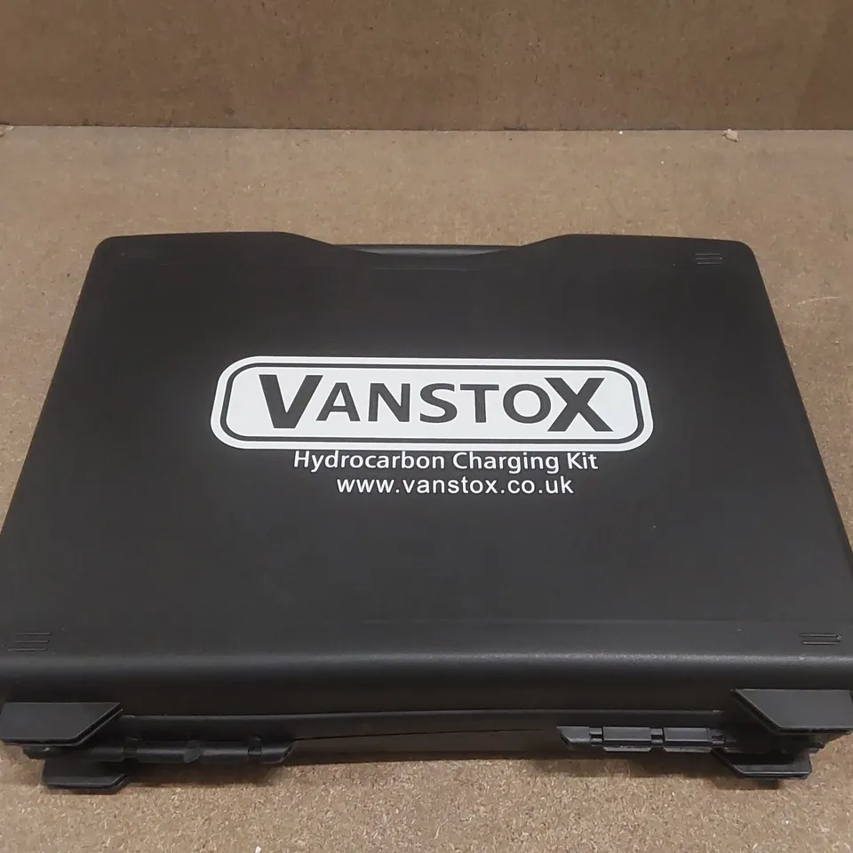 VANSTOX HYDROCARBON CHARGING KIT