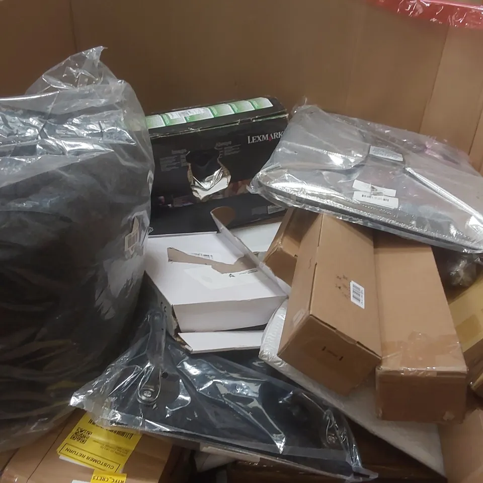 PALLET CONTAINING A LARGE QUANTITY OF ASSORTED ITEMS INCLUDING: HULKEN LARGE SHOPPING TROLLEY, LEXMARK PRINTER CARTRIDGE, DECORATIVE WALL CLOCK ECT
