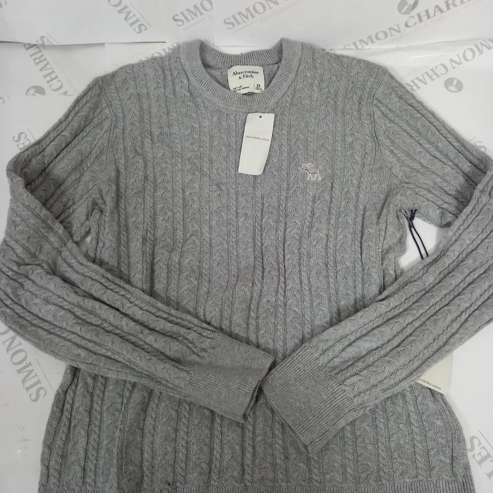 ABERCROMBIE AND FITCH KNITTED WOOL JUMPER SIZE XS