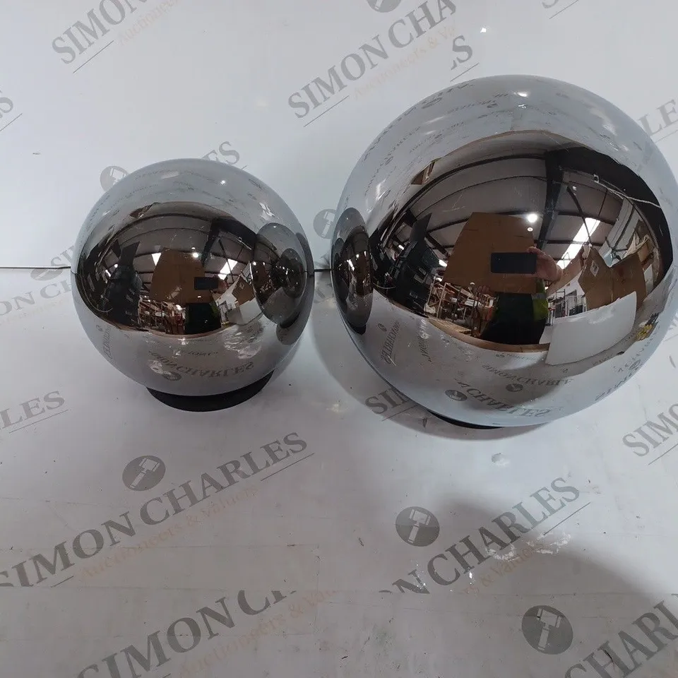 BOXED KELLY HOPPEN SET OF 2 INDOOR OUTDOOR PRELIT GLASS DECOR - REFLECTIVE ORBS