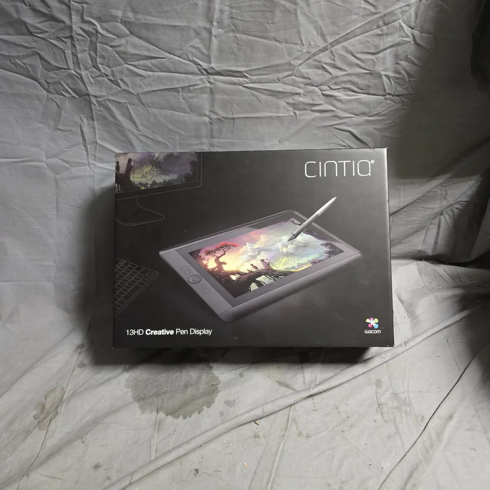 WACOM CINTIQ 13HD CREATIVE PEN DISPLAY – BLACK (BOXED)