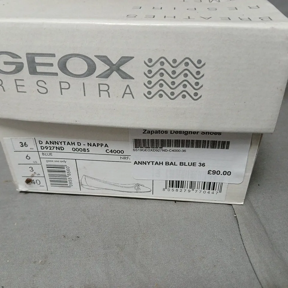 GEOX RESPIRA NAVY LEATHER BALLET FLATS – UK 3.5 (EU 36) WITH BOW