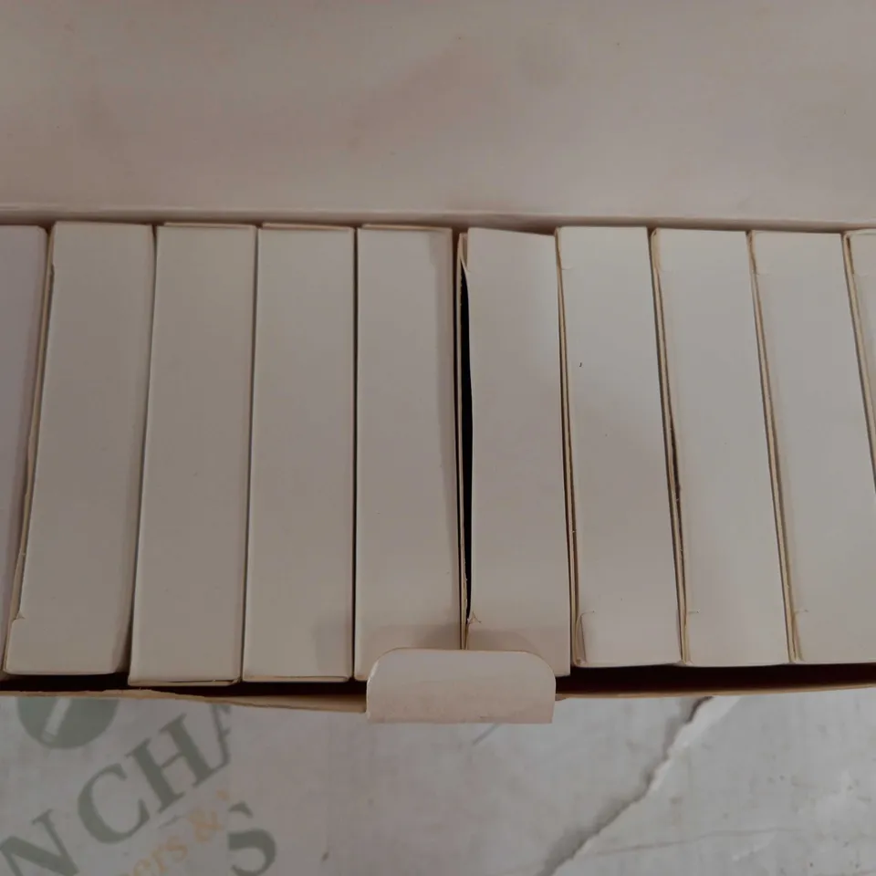 BOX OF APPROX 50 BLACK/CLEAR FLAT MOUTHPIECES