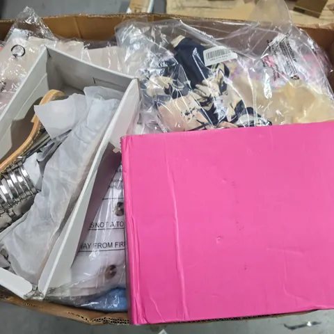 BOX OF APPROXIMATELY 40 ASSORTED ITEMS TO INCLUDE - CLOTHING ITEMS , UNBRANDED SHOES , ETC - COLLECTION ONLY