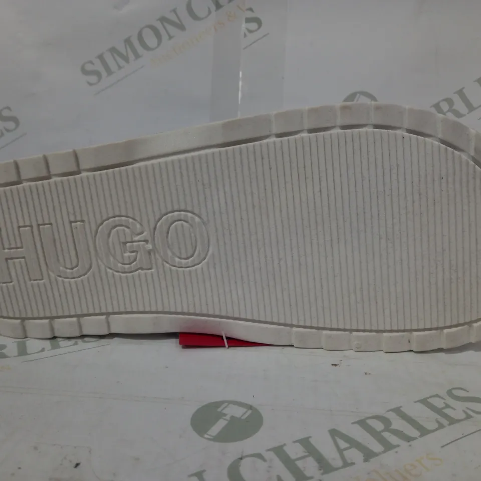 PAIR OF HUGO SLIDERS IN WHITE UK SIZE 8