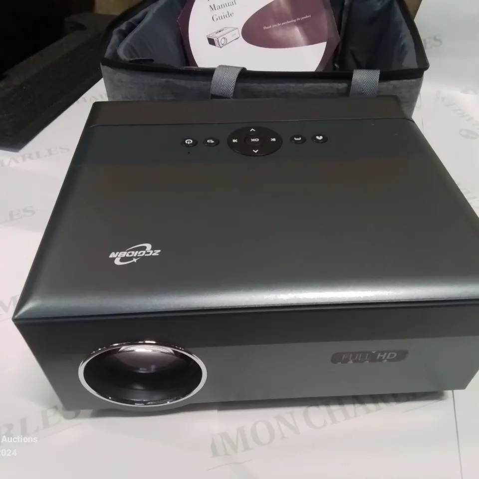 BOXED FULL HD DIGITAL LED PROJECTOR 