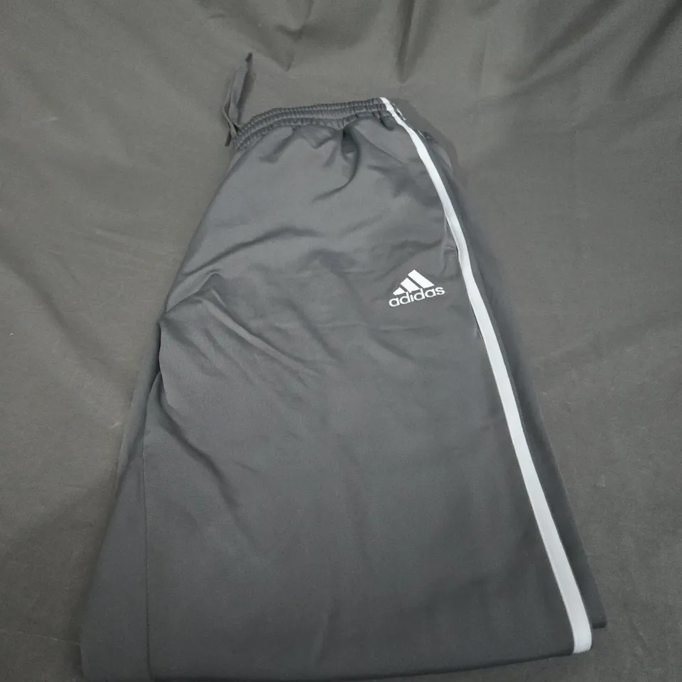 ADIDAS LOGO CASUAL TRACKSUIT BOTTOMS L