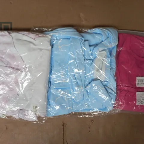 APPROXIMATELY 20 ASSORTED KID'S CLOTHING AND FASHION PRODUCTS IN VARIOUS STYLES AND SIZES - COLLECTION ONLY