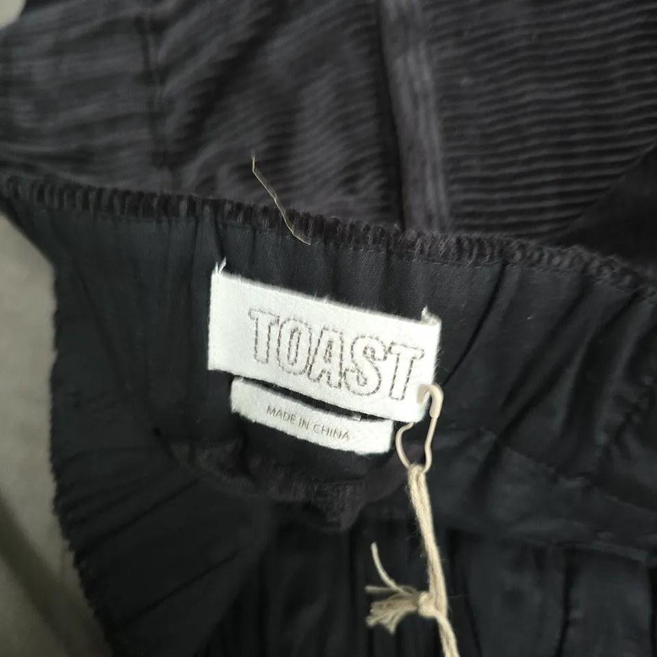 TOAST GABI ORGANIC CORD PULL ON TROUSERS IN BLACK - UK 16
