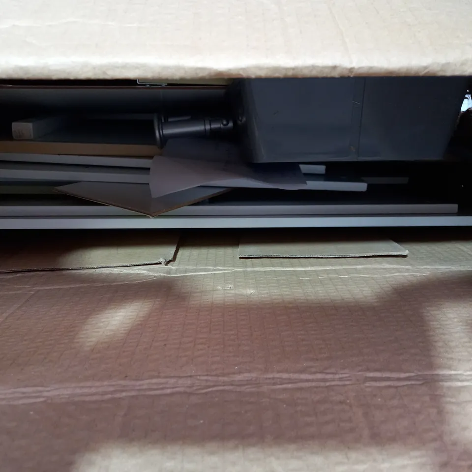 WOODEN KITCHEN RRP £89.99