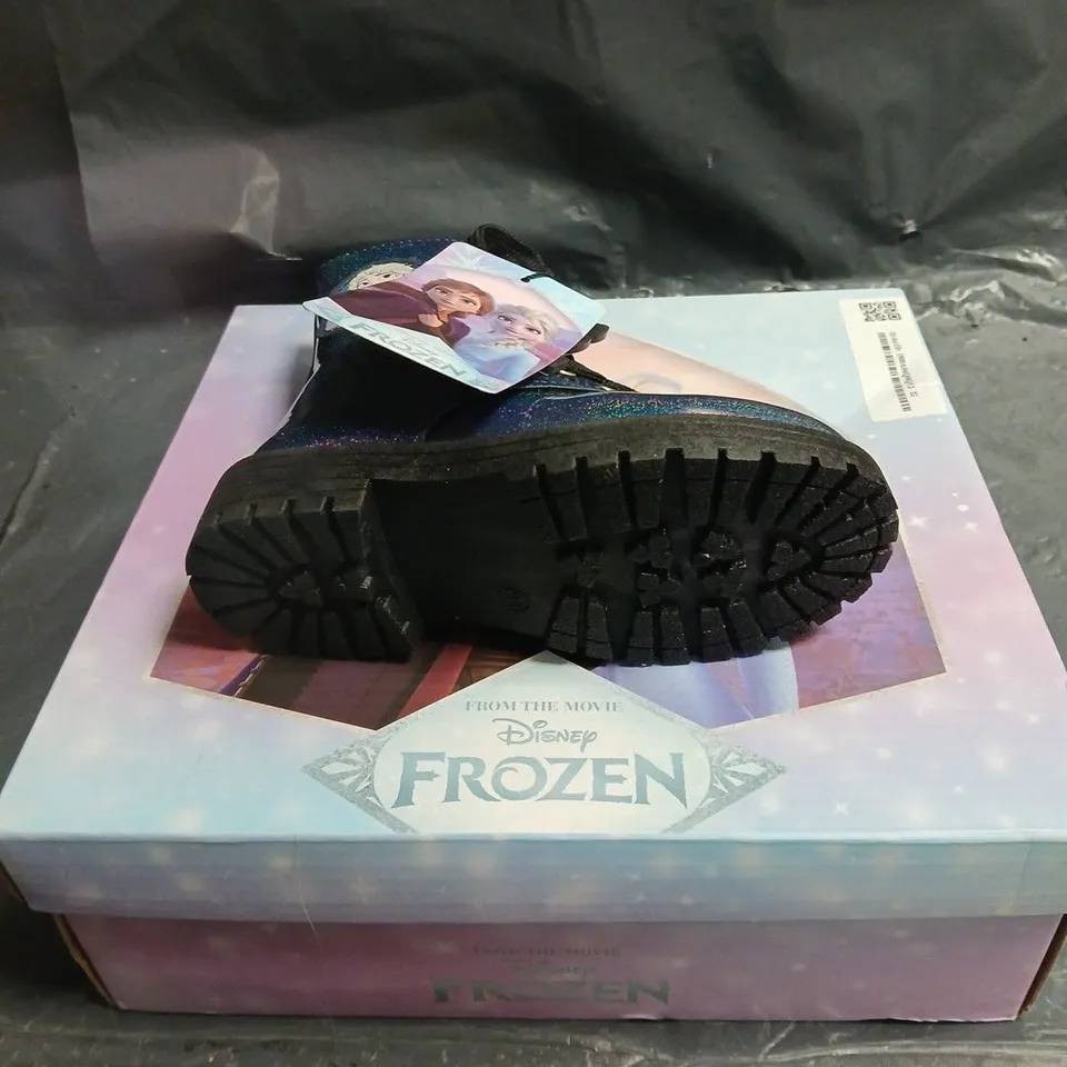 DISNEY FROZEN KIDS BOOTS – ANNA/ELSA PATCH, HOLOGRAPHIC BLACK FINISH SIZE 24