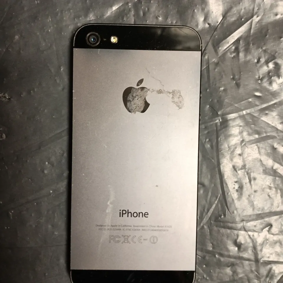 APPLE IPHONE 5 SMARTPHONE 