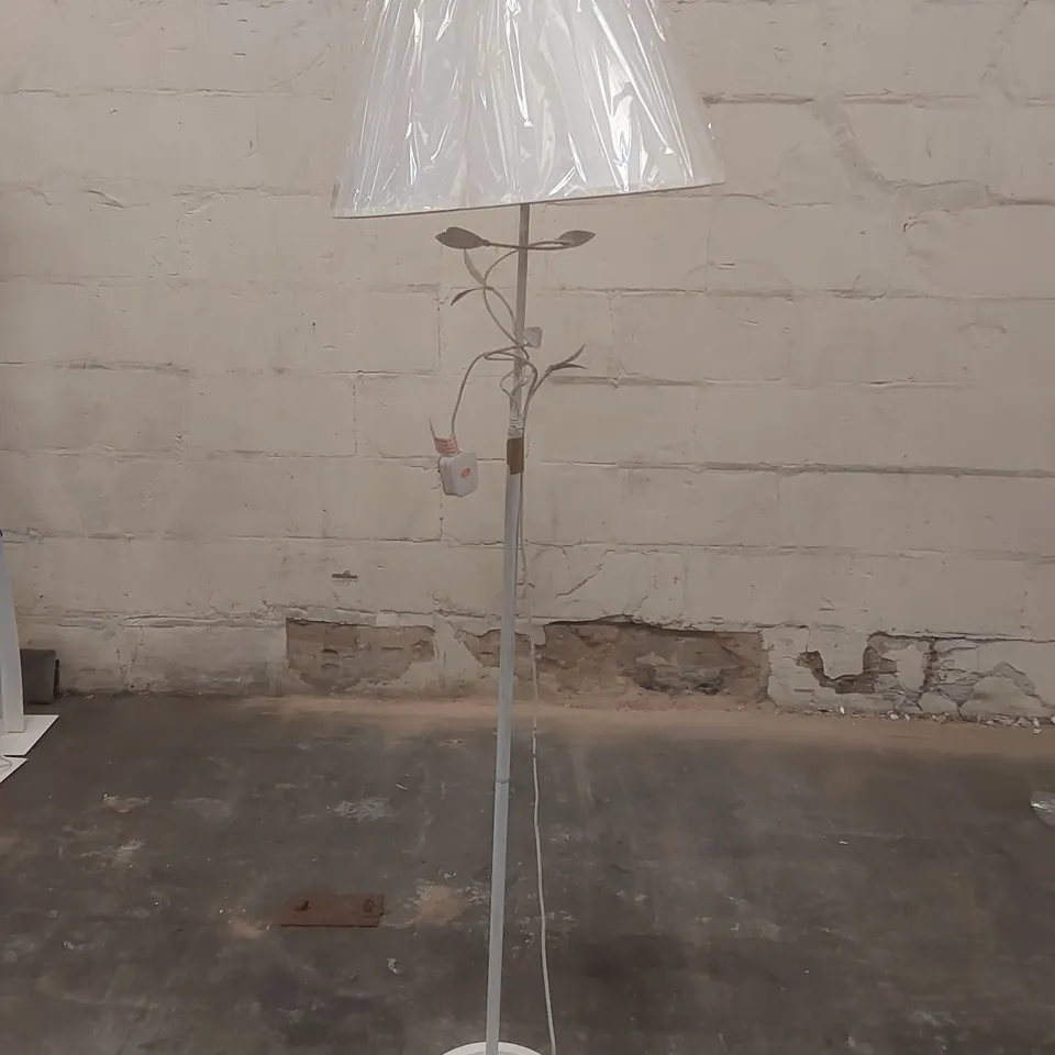 DESIGNER WOODEN FLOOR LAMP WITH SHADE